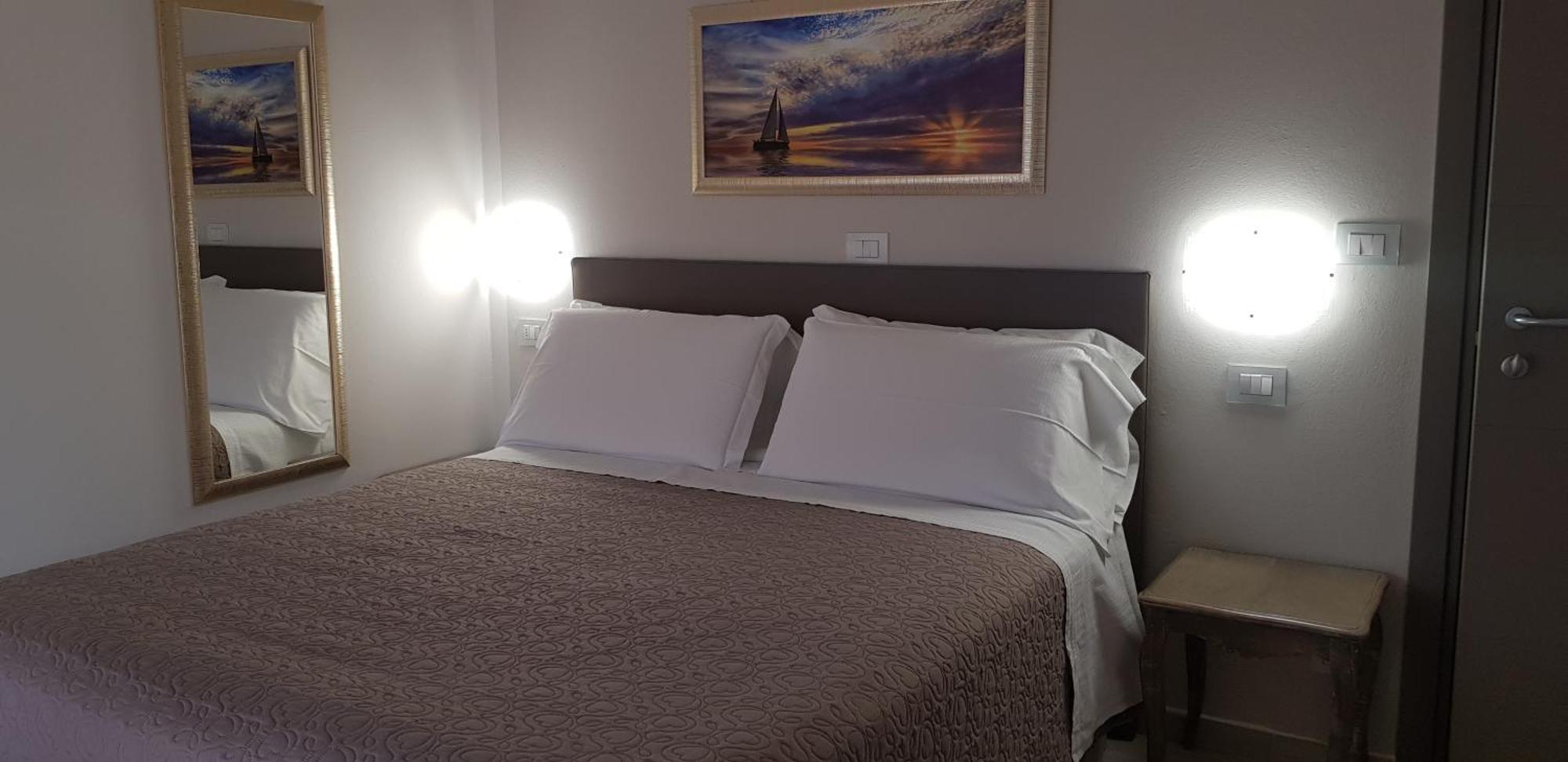 Hotel Margherita Meuble Сирмионе Екстериор снимка