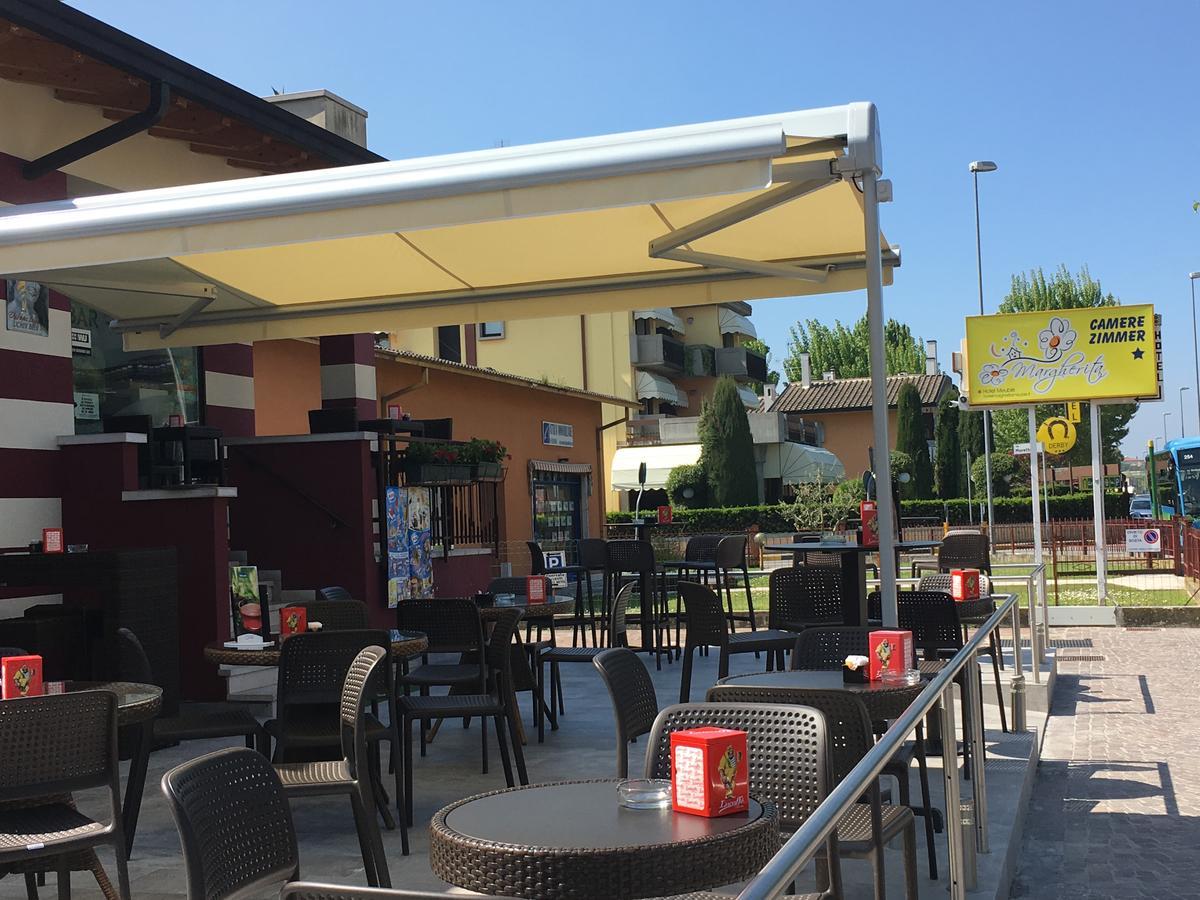 Hotel Margherita Meuble Сирмионе Екстериор снимка
