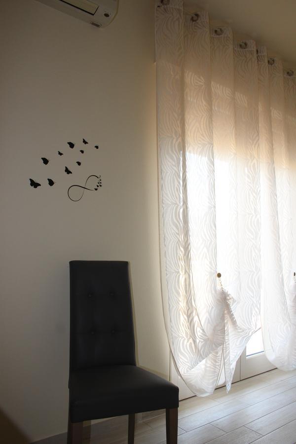 Hotel Margherita Meuble Сирмионе Екстериор снимка